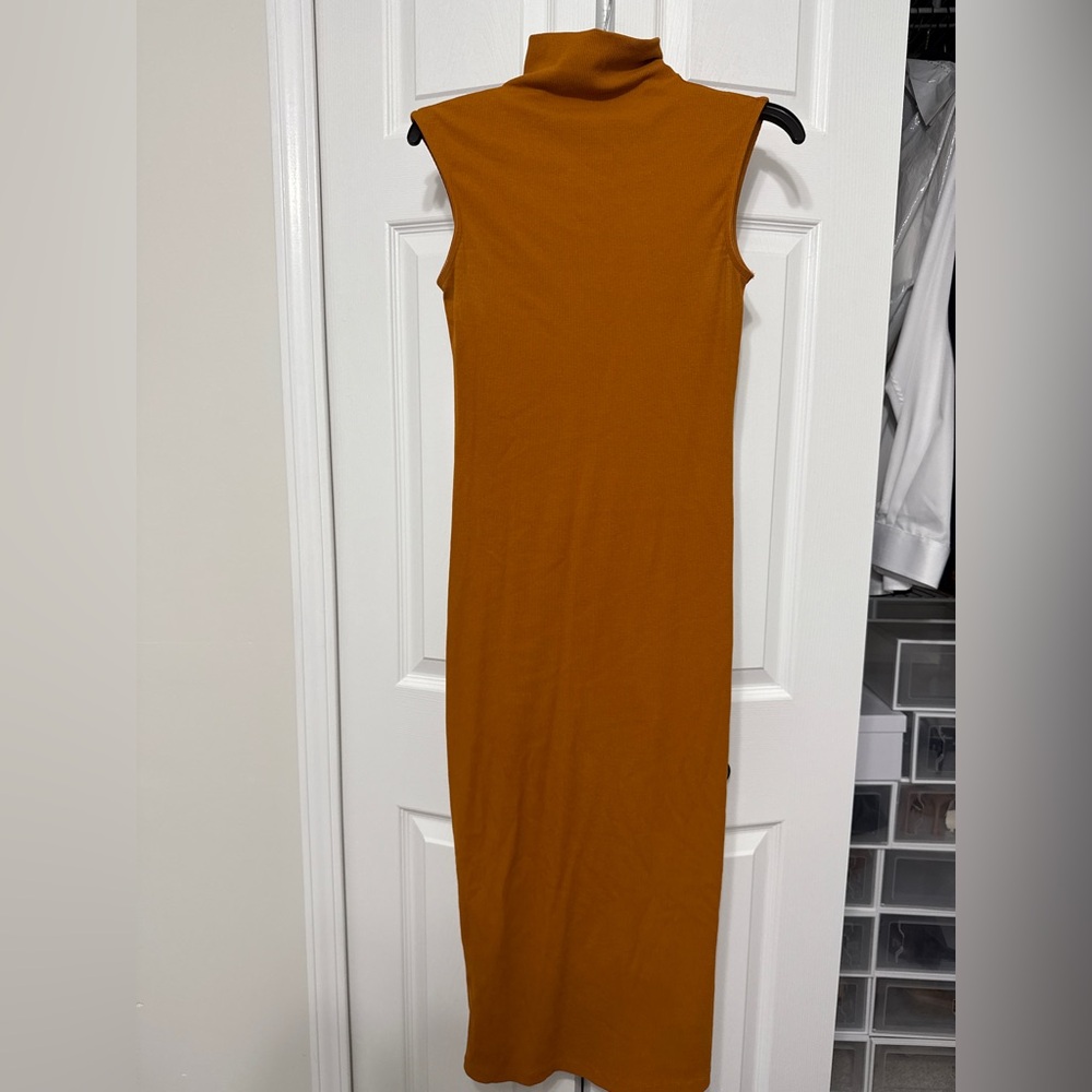 House of Harlow 1960 Mustard Midi Dress